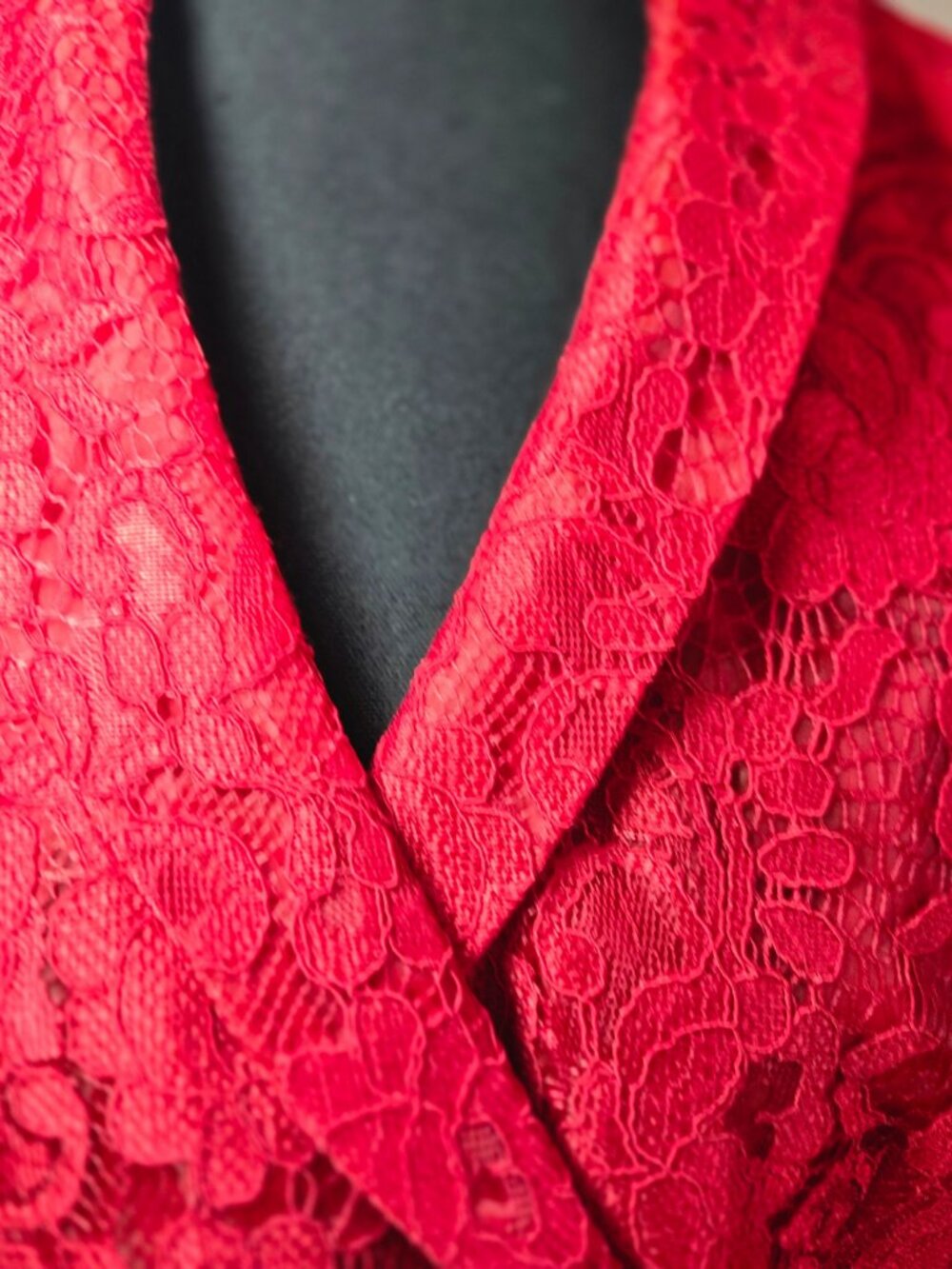 Iconic Lulus Red Lace Overcoat size S - Picture 2 of 13